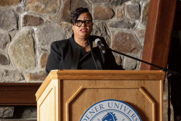 Trustee Leatherberry Receives Top School of Business Administration Honor
